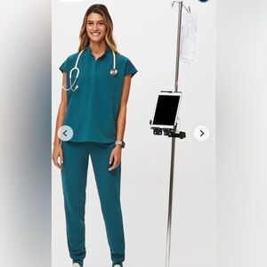 FIGS Teal Scrub Set Rafaella Top/Zamora Joggers